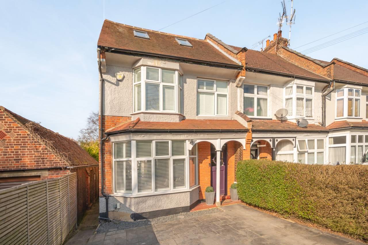 Hammers Lane, Mill Hill, NW7, London